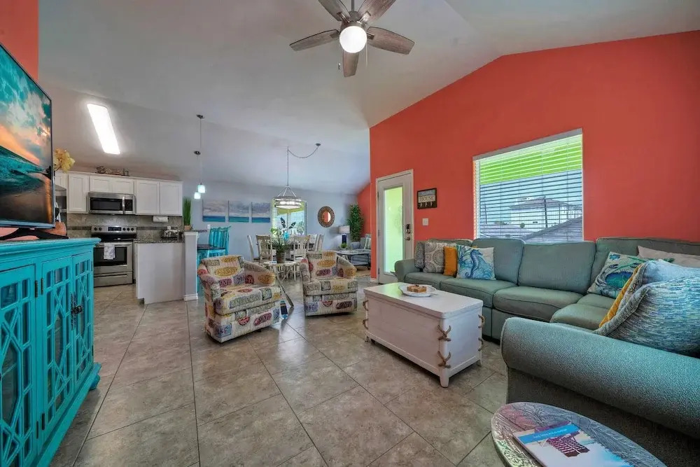 Laid Back Lime by AvantStay | Near Beach w/ Pool, Complimentary Pool Warmer