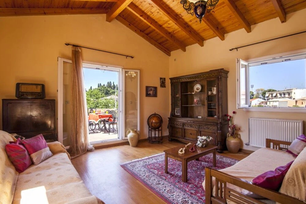 Garitsa De Lux