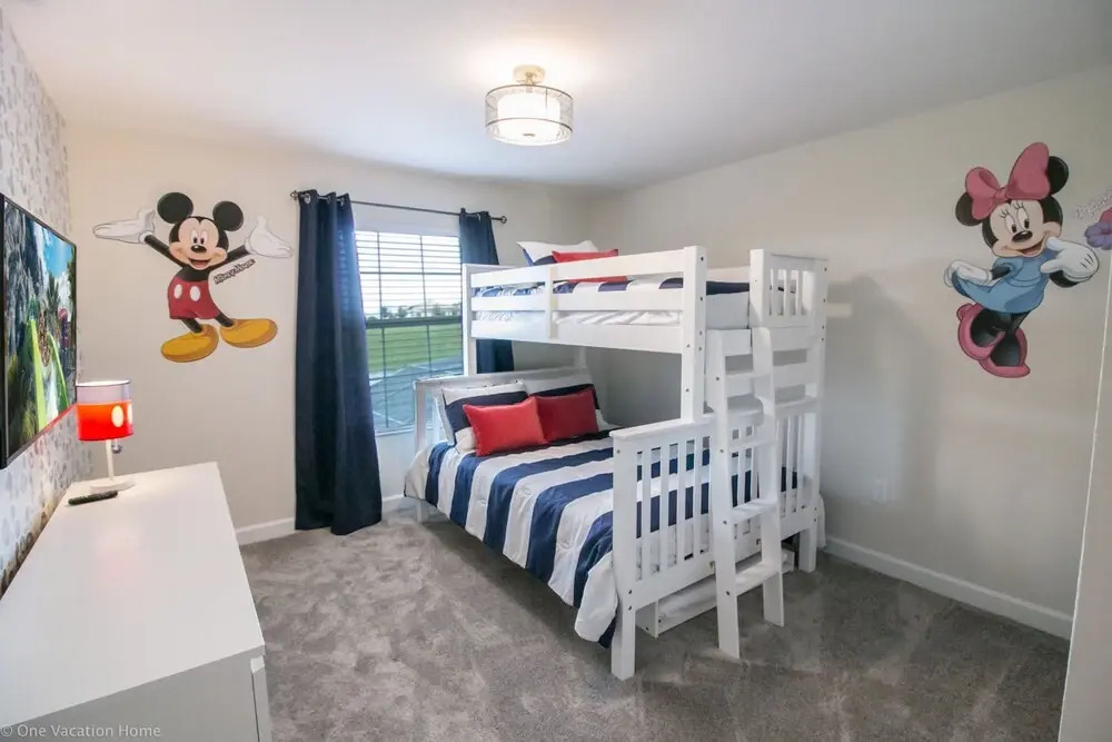 9005 SD - Gorgeous 4BR Townhome - Private Pool