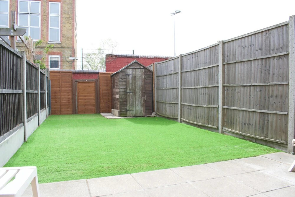 Newly Refurbished 2 Bedroom Bermondsey House
