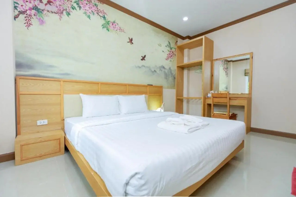 Saline Hot Spring Resort นำ้พุร้อนเค็ม รีสอร์ท