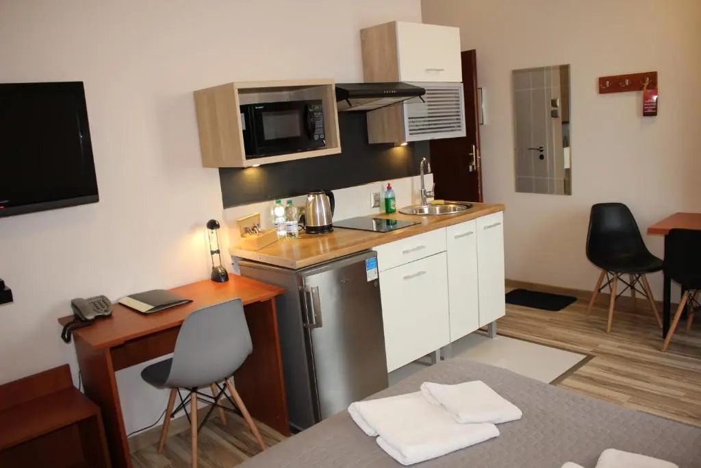 Hotel 1