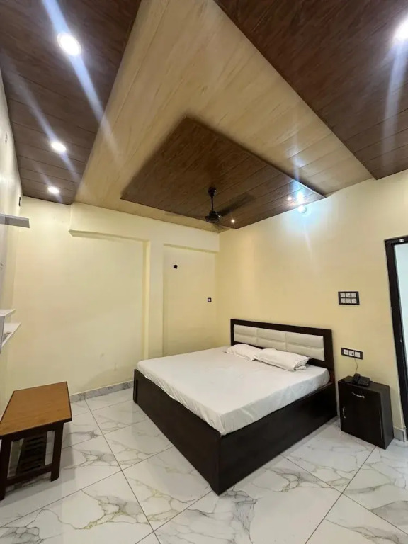 Shree Radhe Palace