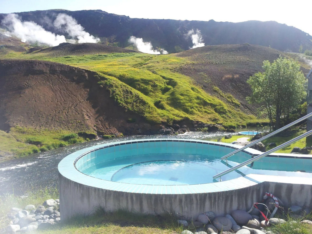 Frost and Fire Boutique Hotel