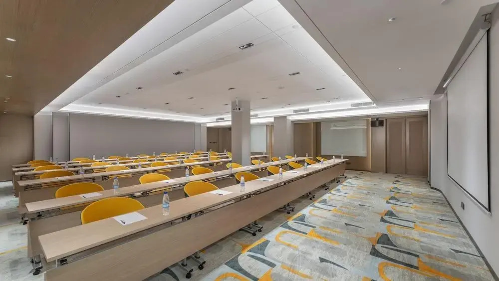 Holiday Inn Express Dandong City Center by IHG