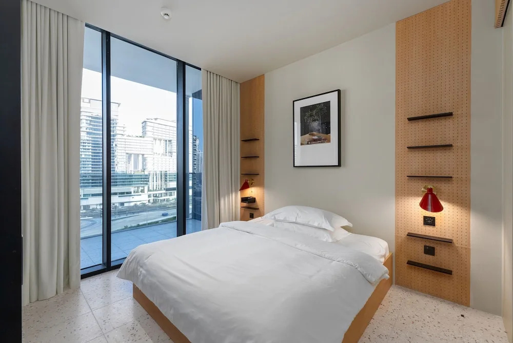Modern Comfort 1BR w Burj Khalifa View