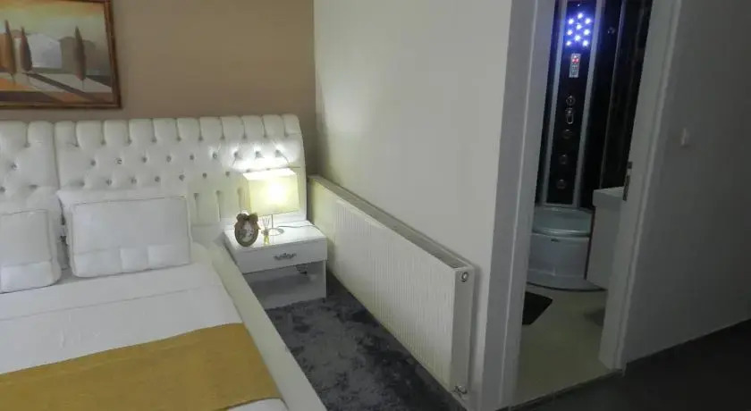 Simal Airport Suites