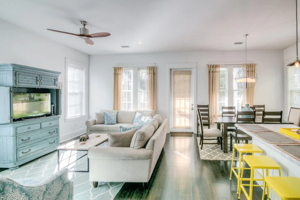 Sunny 30a House W/ Shared Pool 4 Bedroom Home