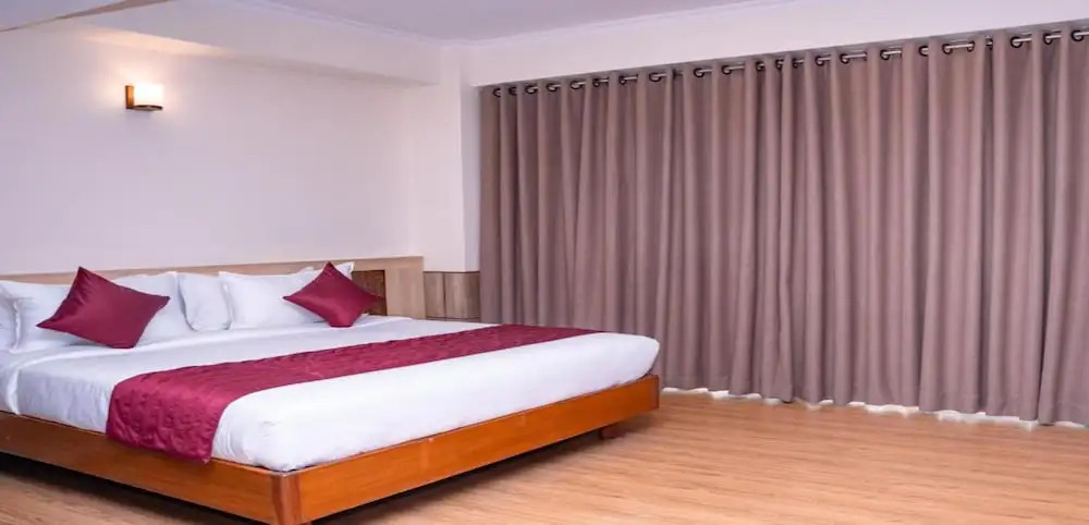 MeroStay 137 Hotel Eye