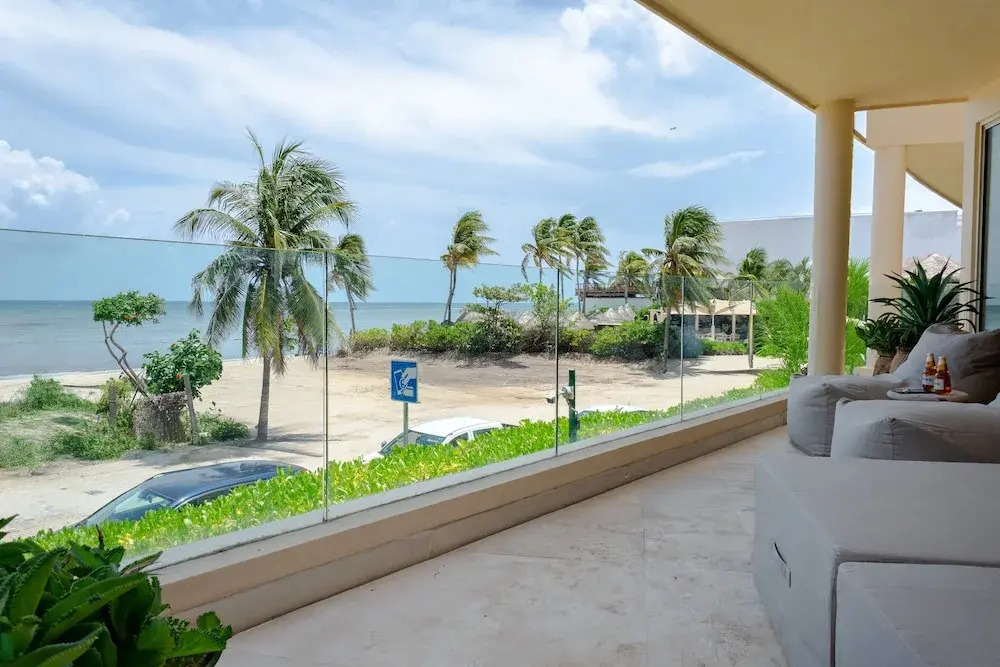 Elements 124 - No Ota 2 Bedroom Condo by RedAwning