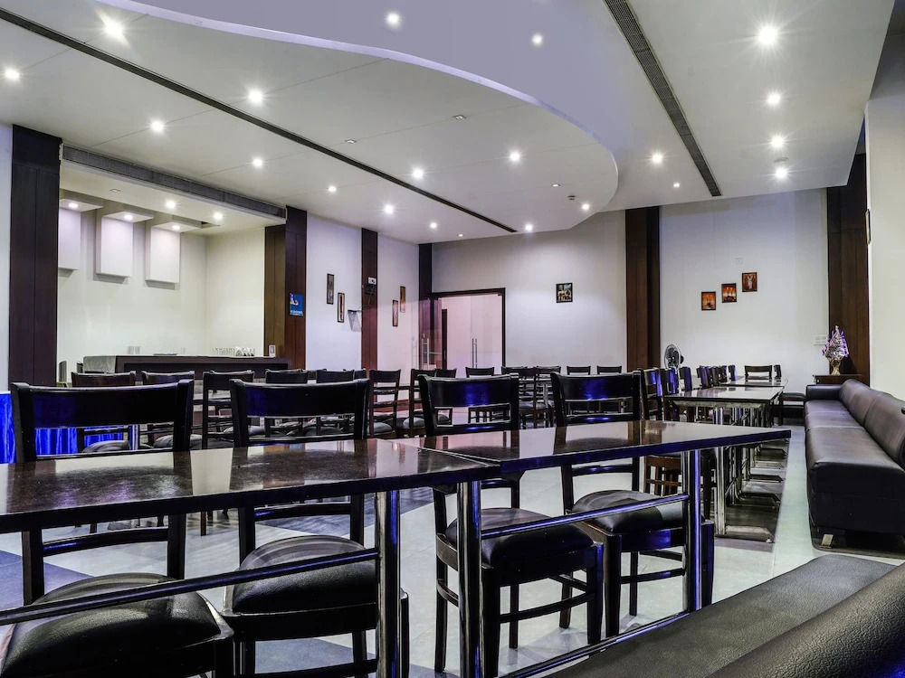 OYO 2611 Madhu Resorts