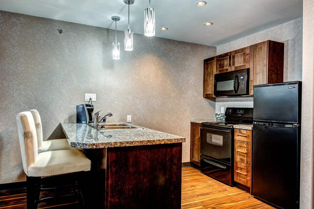 Home Inn & Suites Regina Airport