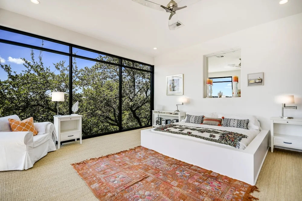 The Arrive Clifftop Estate 5 Bedrooms 5.5 Bathrooms Home