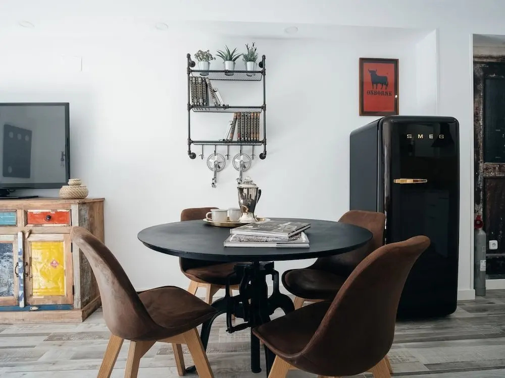 Iakai Homes 1BR 1BT Harley