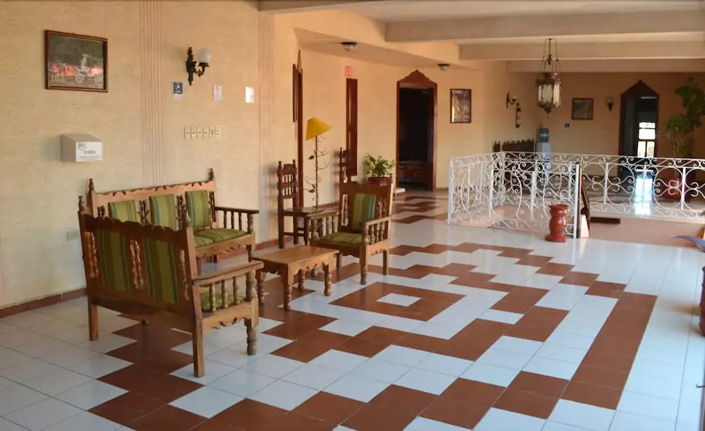 Hotel Plaza