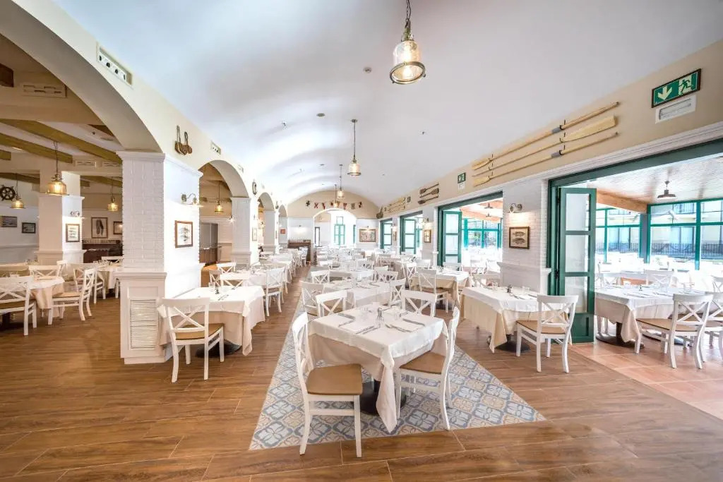 PortAventura Hotel Roulette - Includes unlimited access to PortAventura Park & 1 access to Ferrari Land