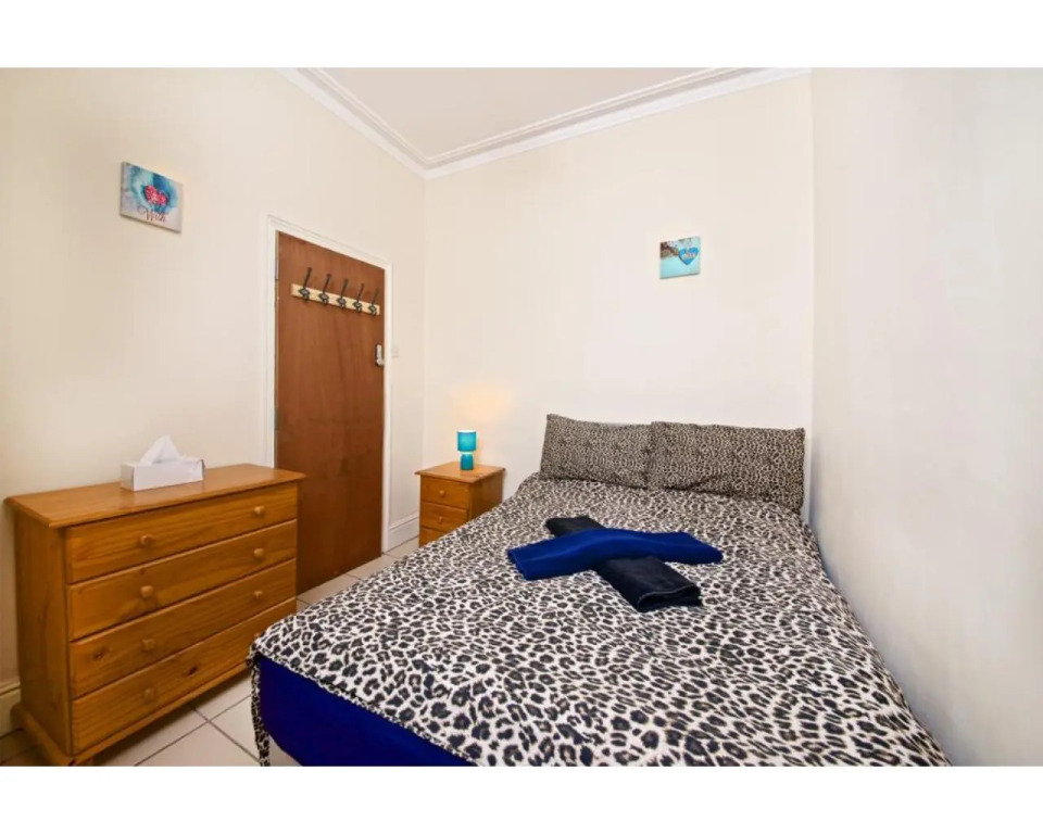 Liverpool City Stays - Economy room - Close to City Centre AA