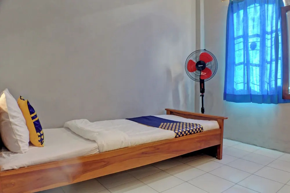 Spot On 92834 Wisma Dira Tiara Syariah
