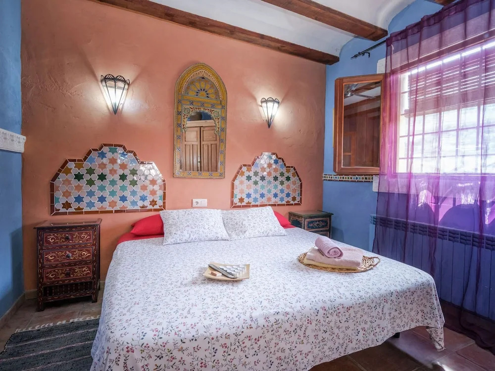 Country Cottage in Castile-La Mancha with pool and terrace