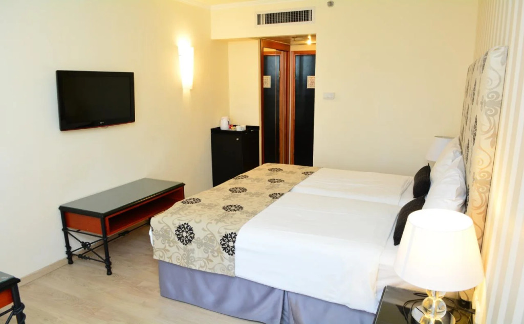 Eldan Hotel