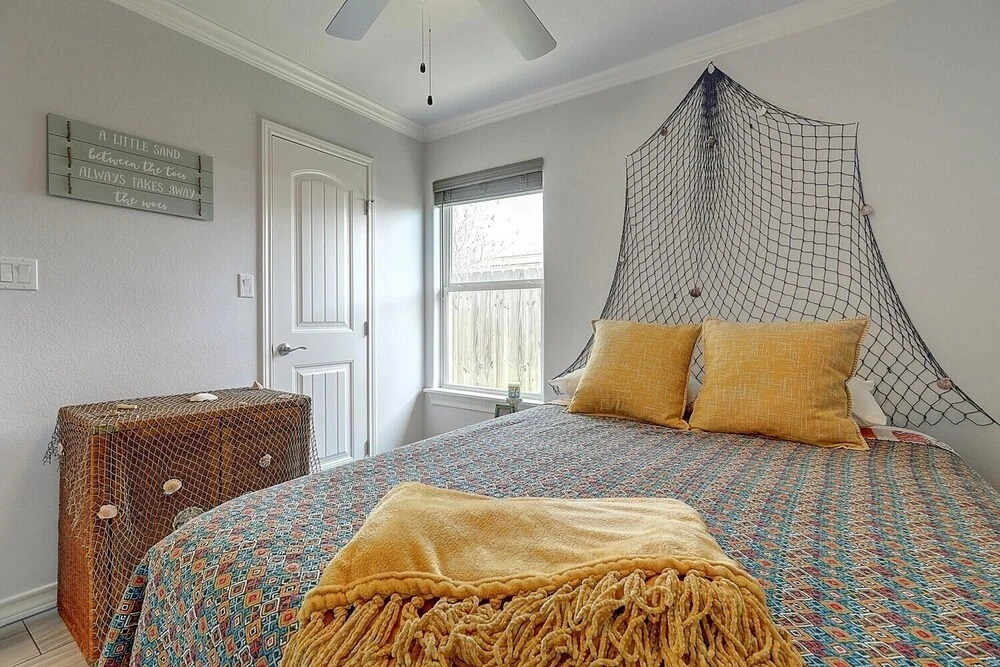 A Wave From It All 3 Bedroom Home by RedAwning