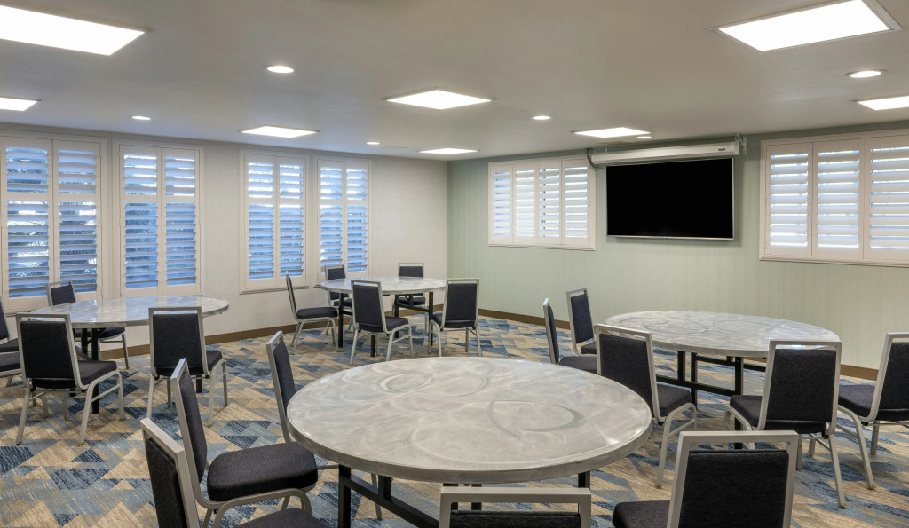 DoubleTree by Hilton Campbell - Pruneyard Plaza