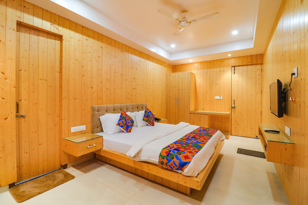 FabHotel Grand Arya