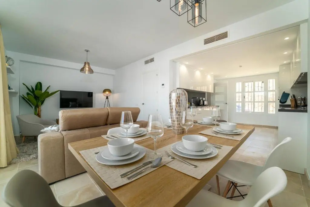Stunning 3 Bed Townhouse with amazing views near Sotogrande port