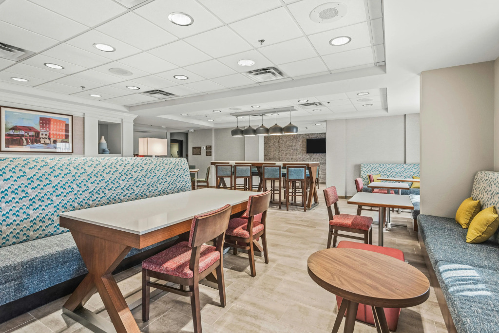 Hampton Inn Columbus-North
