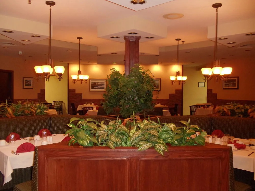 Albatross Hotel