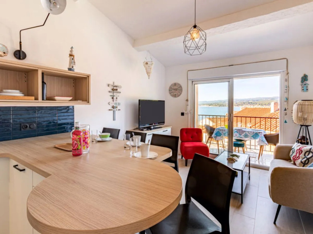 La Corniche - INH 33567