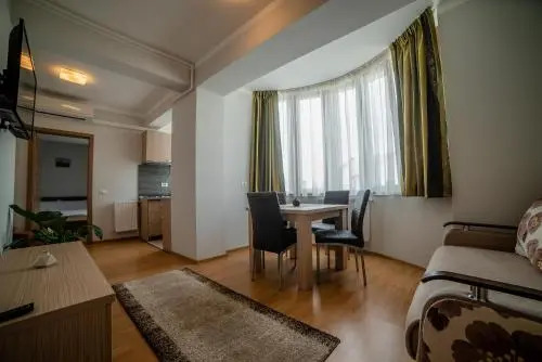 Elis Residence