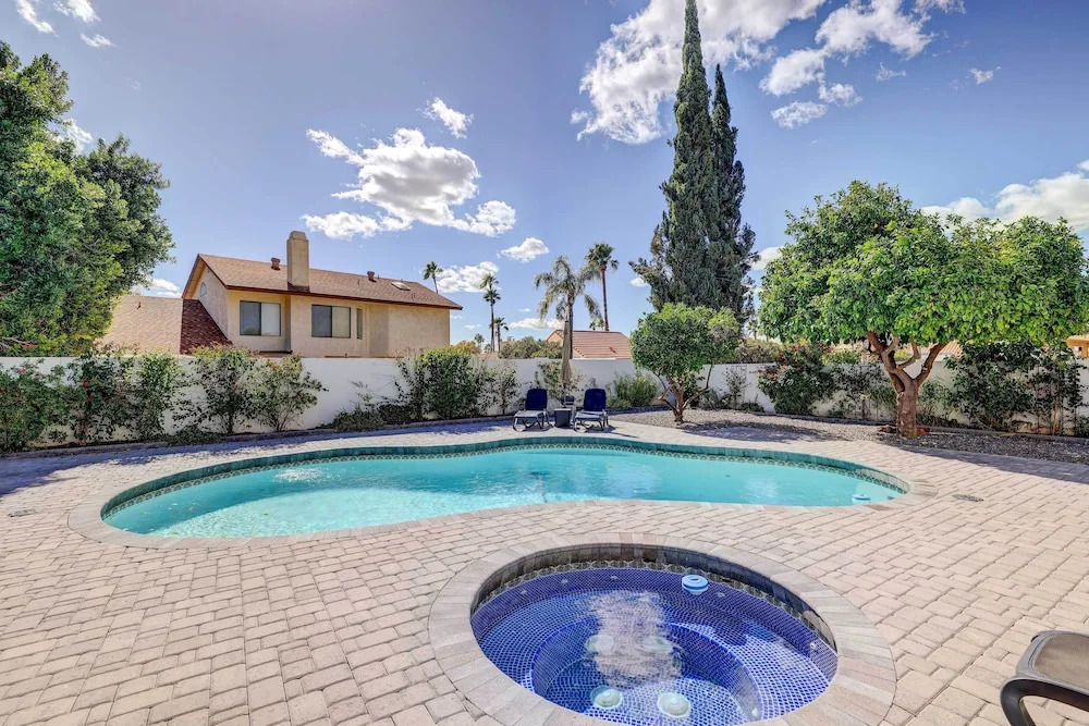 Sunny Scottsdale Home: Heated Pool & Patio