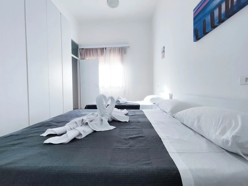 Modern Apartment Near the Beach