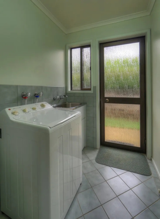 Whispering Pines Cottages