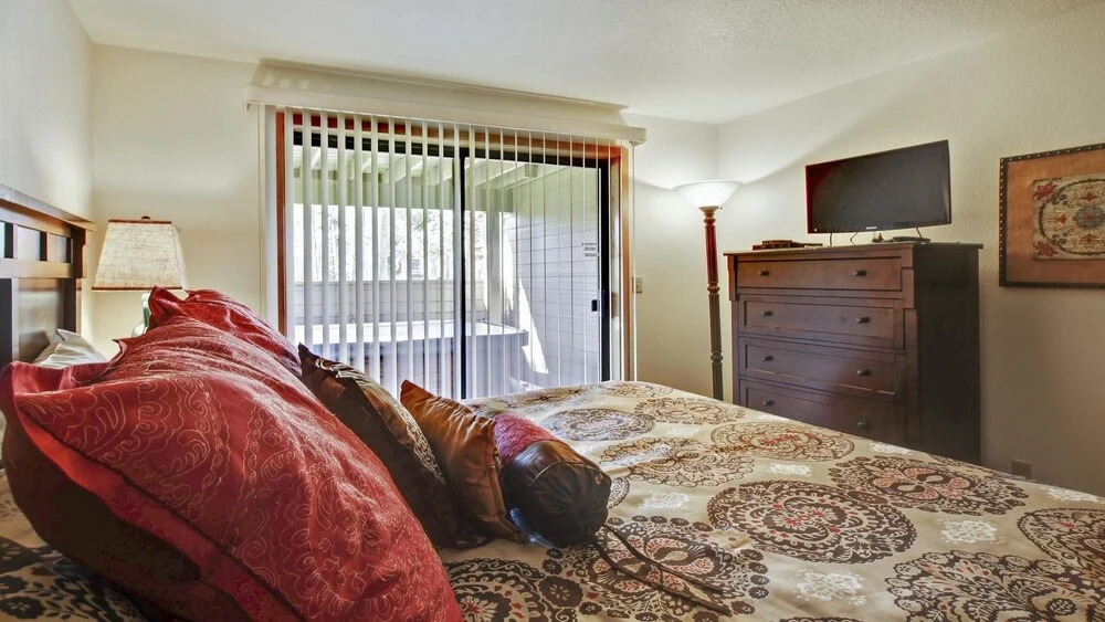 Fairway Village 12