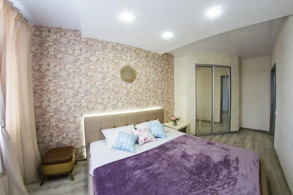 Апартаменты Luxe на пр-те Карла Маркса, 30