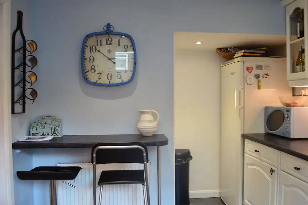 2 Bedroom Maisonette With Garden in Bow