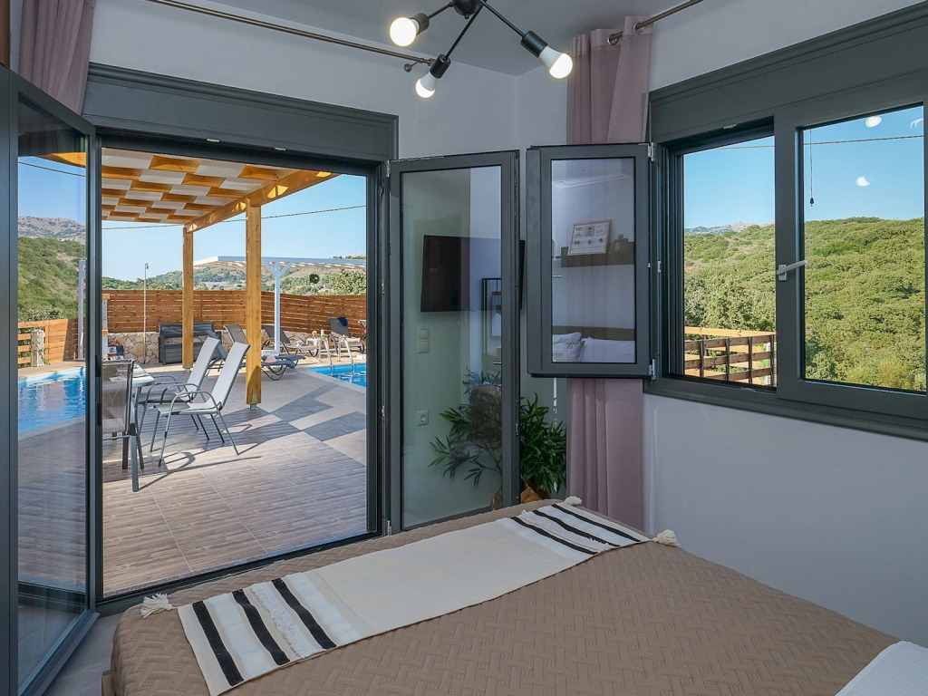 Villa Eleonas with private swimming pool