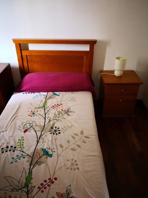 Impeccable 4-bed Apartment in Funchal