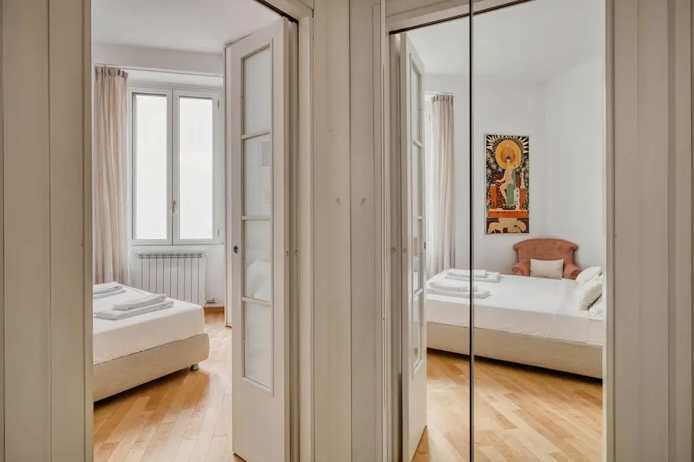 Modern 1 BR Near Gae Aulenti