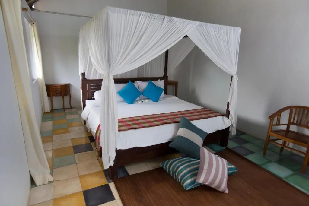 Villa Waru