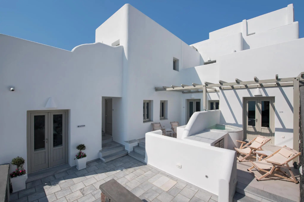 Altemar Suites