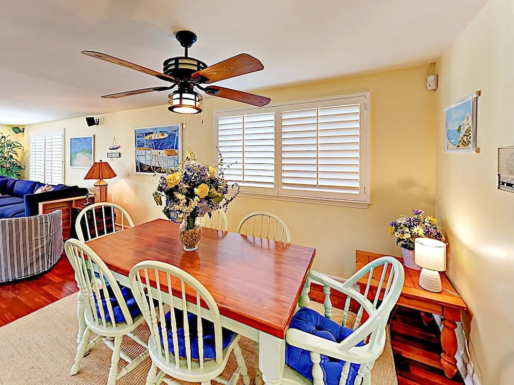 124 Oxnard - 3 Br Home