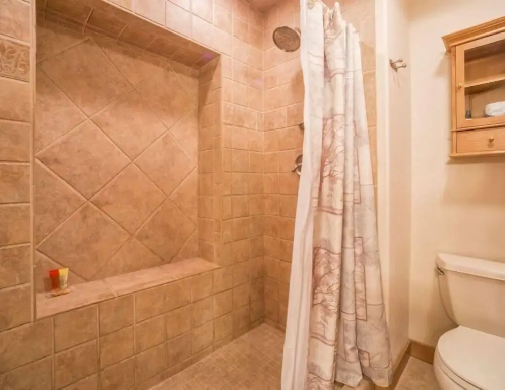 Aspen View Lodge 4 Bedroom Apartment by Key to the Rockies