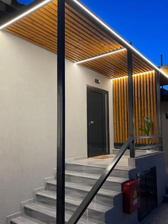 Agora Luxury Studios & Suites