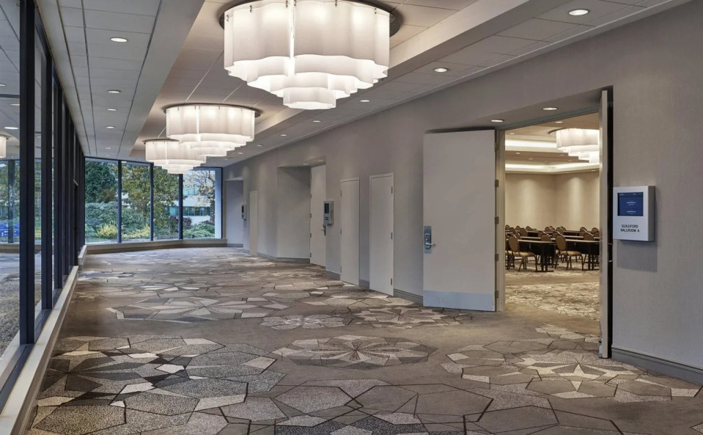 Sheraton Vancouver Guildford Hotel