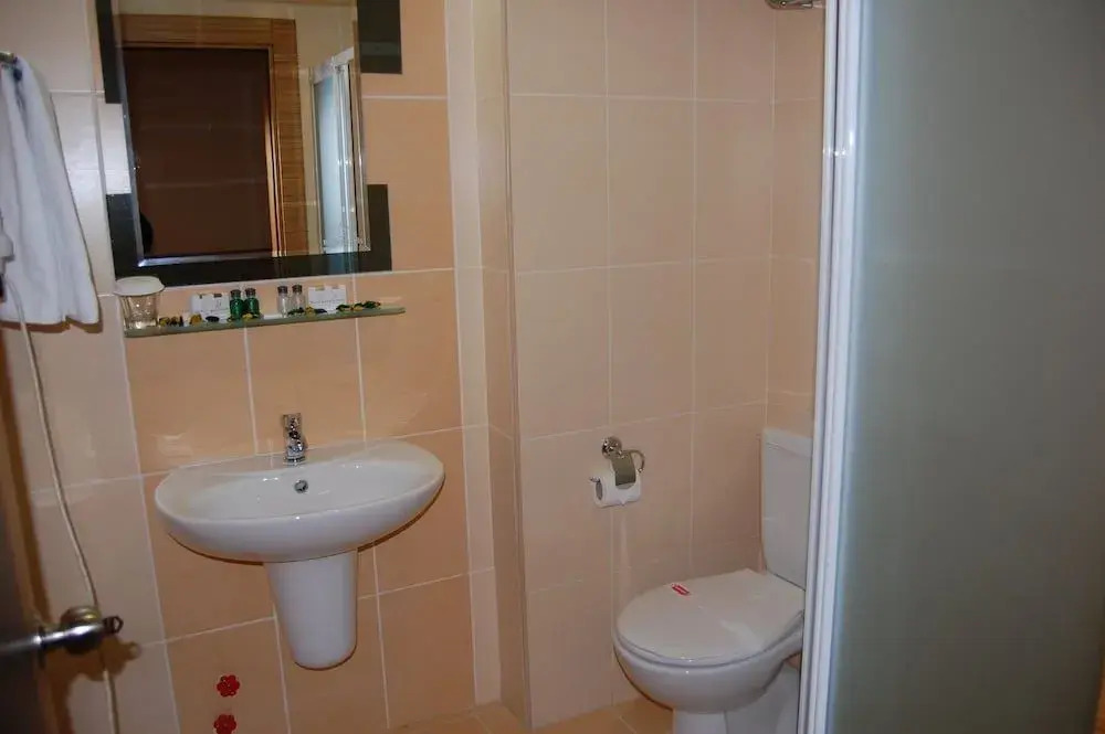 Rabis Otel