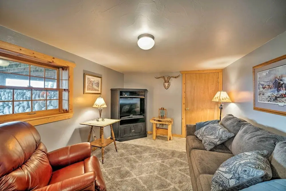 Secluded Retreat w/ Wood Stove, 11 Mi to Bozeman!