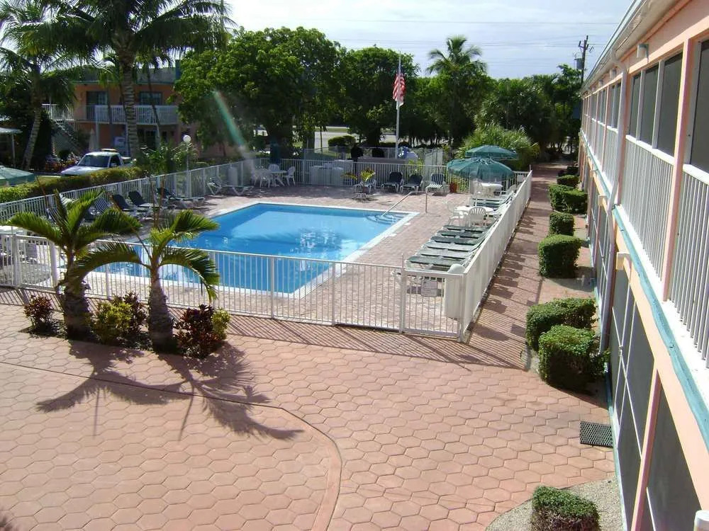 Breezy Palms Resort